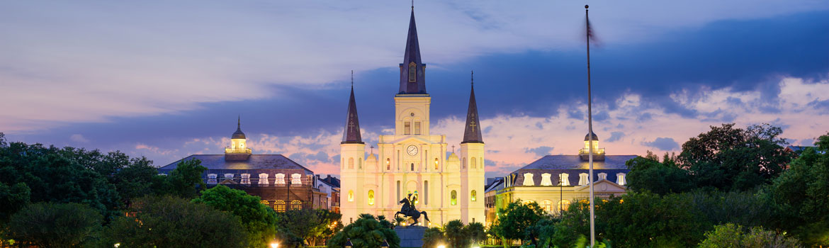 Tour Jackson Square in New Orleans